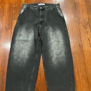 Bershka Men's Washed Black Relaxed Jeans